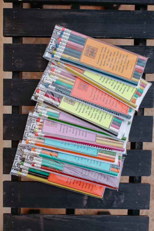 Lunes & Lola 7's Trilingual Pencil Pack
