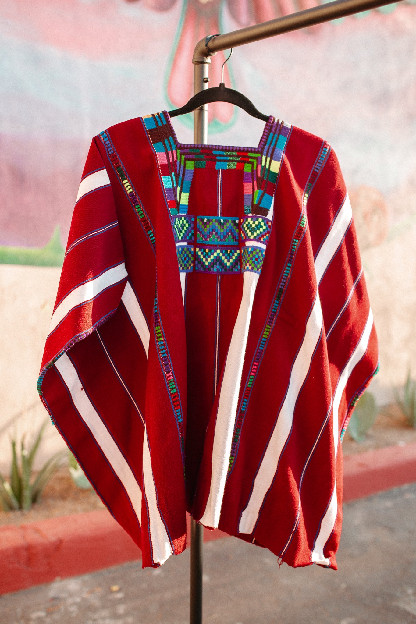 Maroon Huipil de Chiapas